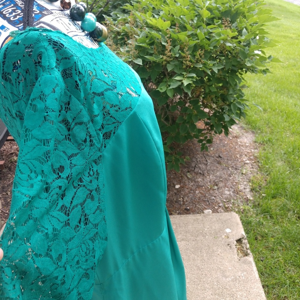 Dress - Picture 6 of 6